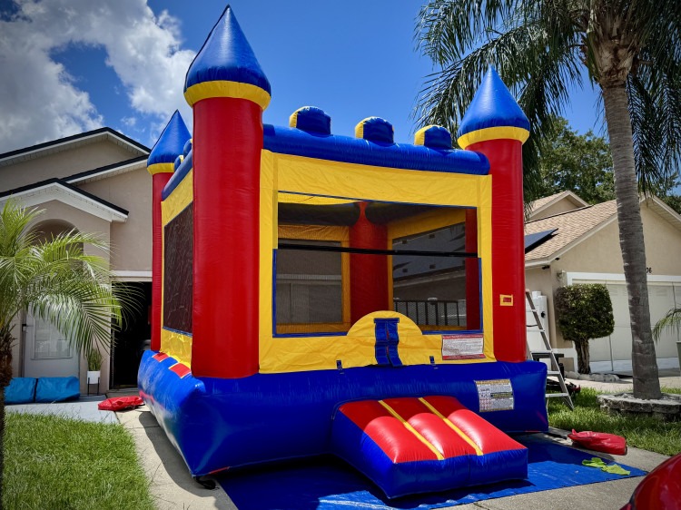 Red & Blue Castle Bounce House Red & Blue Castle Bounce House